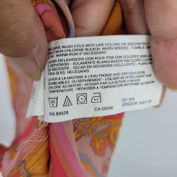 Bandolino Sleeveless Blouse M Pink Paisley Round Split Button Collar Gypsy - Picture 15 of 15